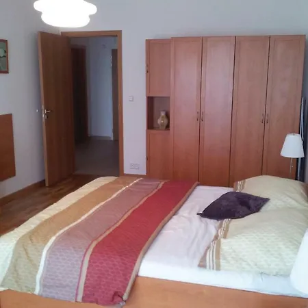Apartment Italska *