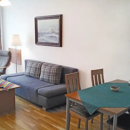 Apartment Italska Apartamento *